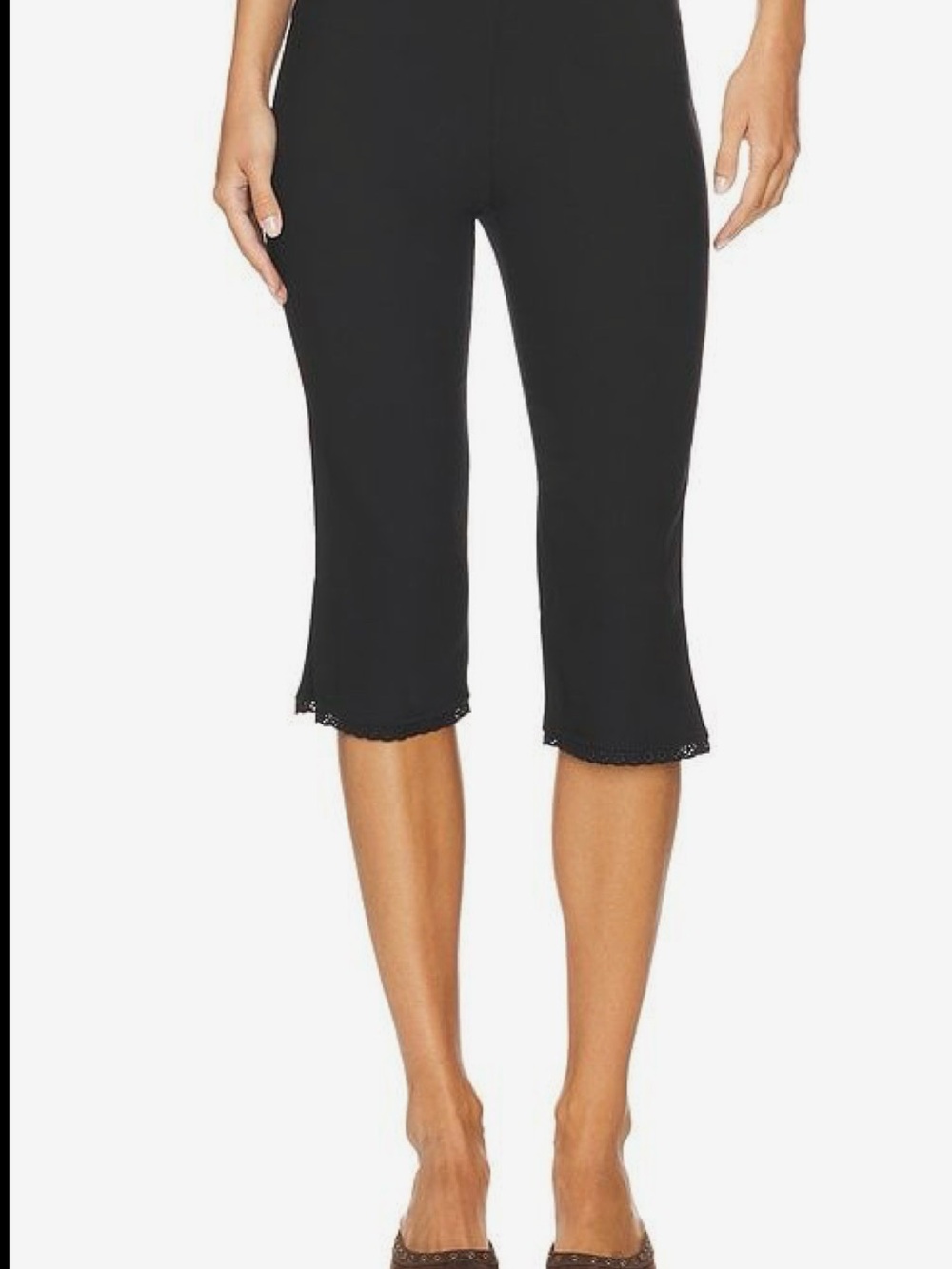 Zemeta Black Capri Pants with Lace Hem